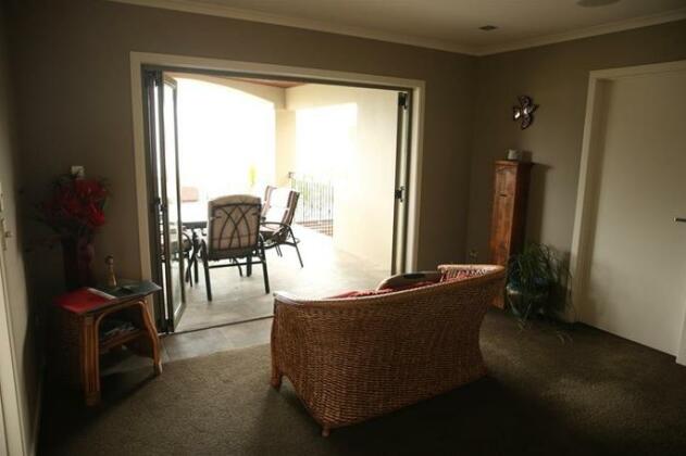 Hitide Bed & Breakfast - Photo2