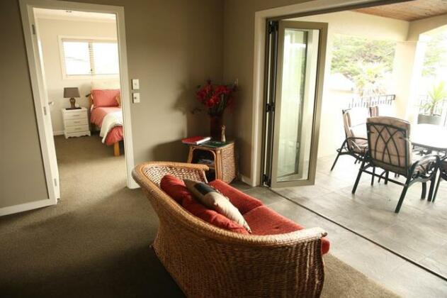 Hitide Bed & Breakfast - Photo3