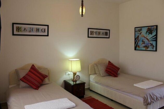 Al Hoota Rest House - Photo2