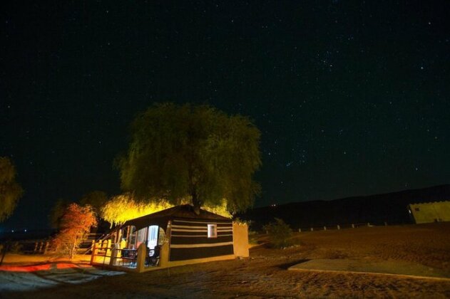 Thousand Nights Camp - Photo3