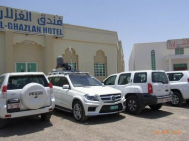 Al Ghazlan Hotel Sinaw