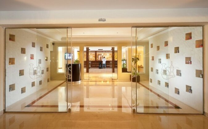 Al Falaj Hotel - Photo3