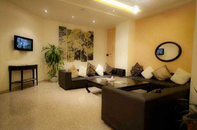 Crystal Suites Muscat - Photo4