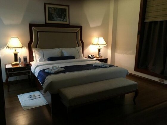 Golden Tulip Headington - Photo4