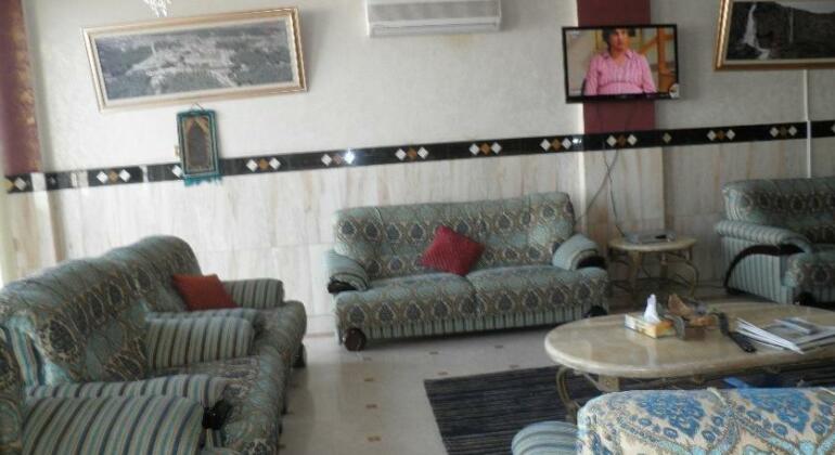 Gulf Hotel Apartment - Photo3