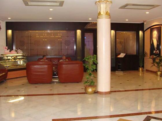 Majan Continental Hotel - Photo2