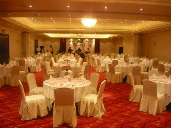 Majan Continental Hotel - Photo3