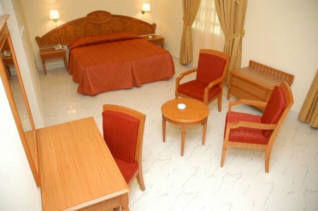 Manam 2 Hotel Apartments - Photo2