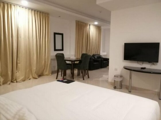 Parkside Plaza Muscat - Photo3