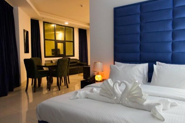 Parkside Plaza Muscat - Photo5