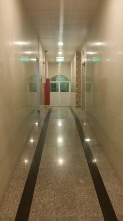 Savoy Inn Hotel - Photo5