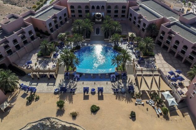 Shangri-La Al Husn Resort & Spa - Photo4