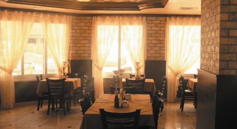 Stars Hotel - Photo3