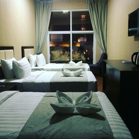 OYO 102 Alpha Suites - Photo2