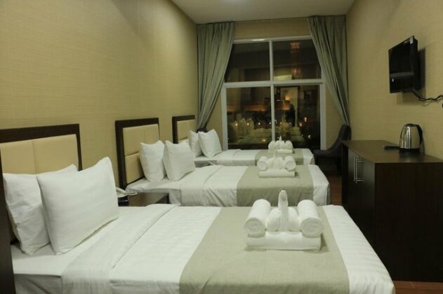 OYO 102 Alpha Suites - Photo5