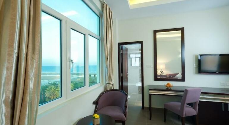 Al Hail Waves Hotel - Photo5
