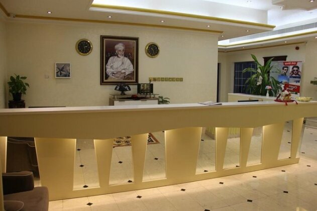 Peninsula Hotel Seeb - Photo3