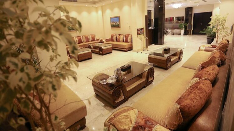 Remas Hotel Suites - Photo4
