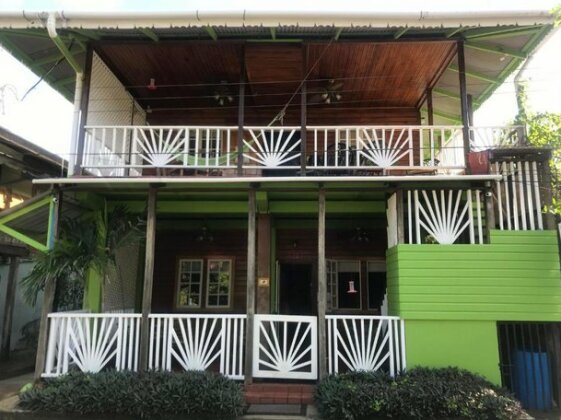 Lulas's Bed & Breakfast - Photo2