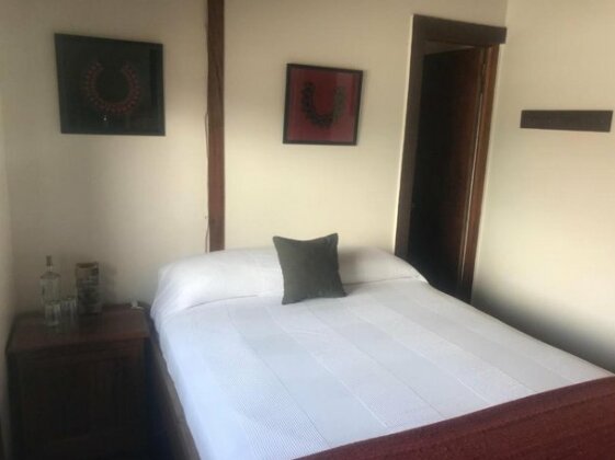 Lulas's Bed & Breakfast - Photo3