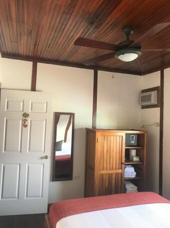 Lulas's Bed & Breakfast - Photo5