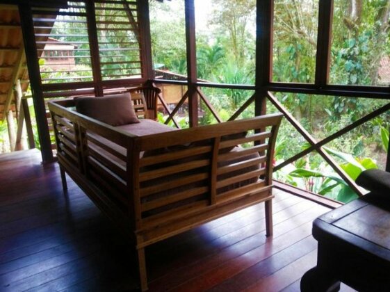 Monkey Tree Retreat by the Sea - Photo5