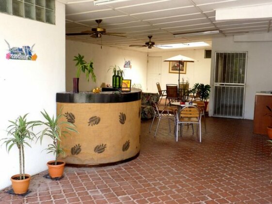 Autana Bed and Breakfast - Hostel - Photo3