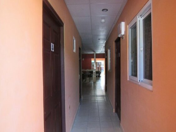 Hostal Valle De Las Flores - Photo2