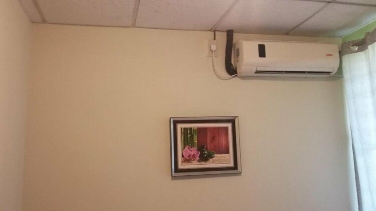 BlueRock Hostal - Photo4