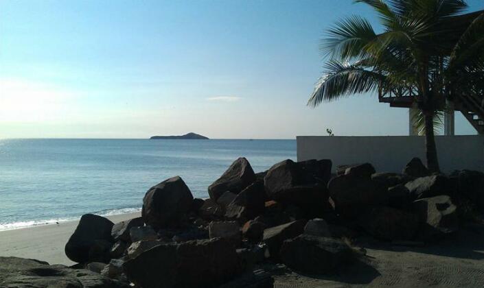 Hostal Acuarela Farallon - Photo4