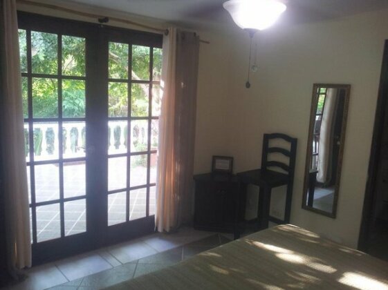 Hibiscus House Bed and Breakfast - Photo5