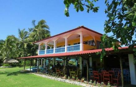 Las Lajas Beach Resort