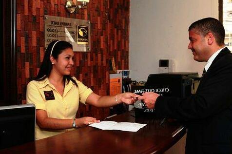 AZ Hotel and Suites - Photo3