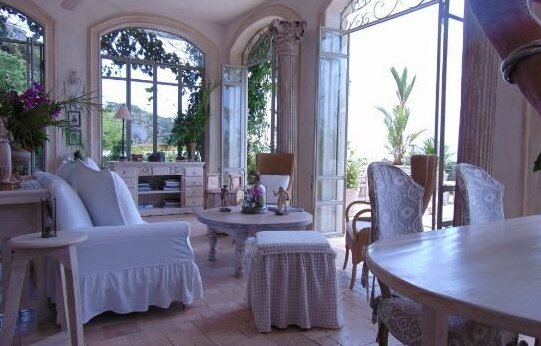 Villa Caprichosa - Photo3