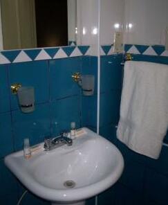 Corona Suite Hotel - Photo5