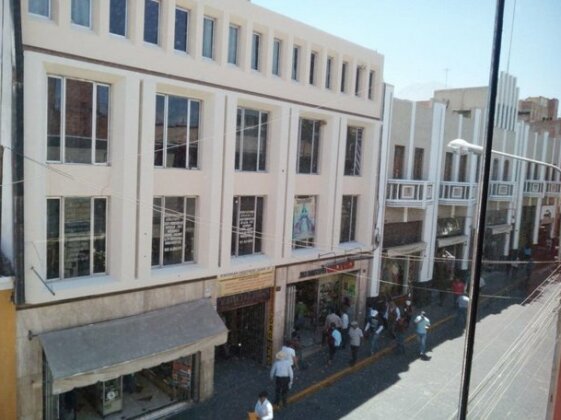  Photo 3