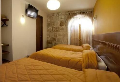 Hotel Tikary - Photo2
