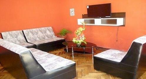 Orange Enjoy Hostel - Photo5