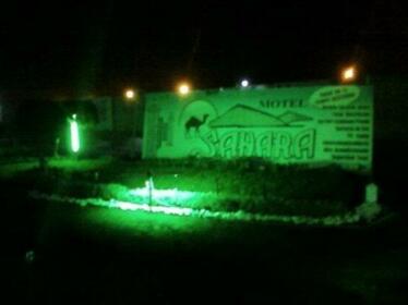 Motel Sahara Suites