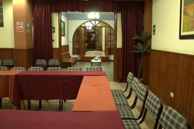 Hotel Clarin - Photo4