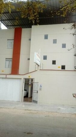 Hospedaje Residencial Los Fresnos