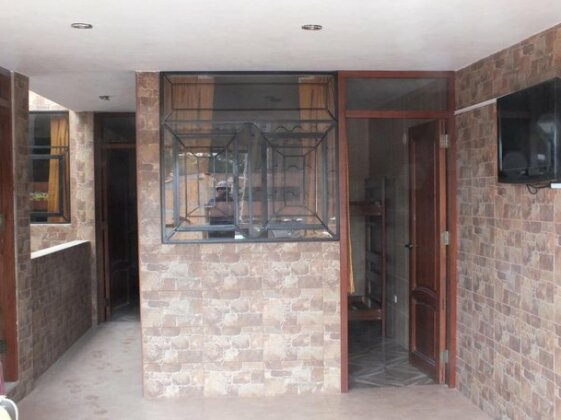 Mundo Backpackers Hostal - Photo2