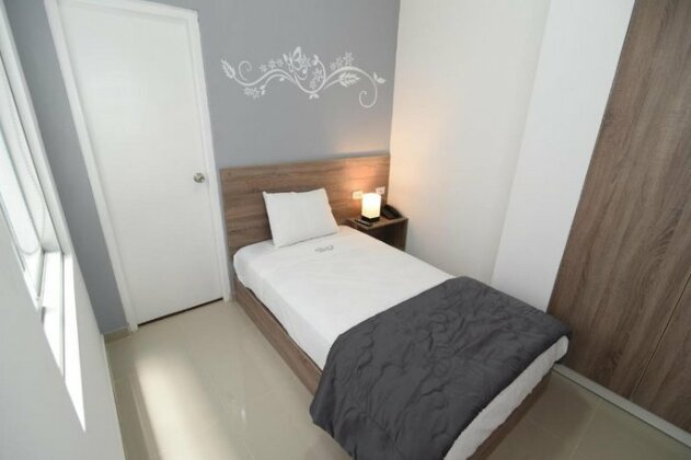 Hotel Escala - Photo3