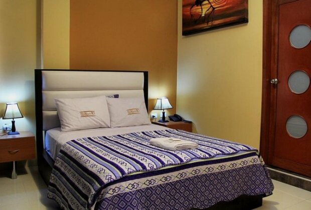 Villa Real Hotel & Suites - Photo4
