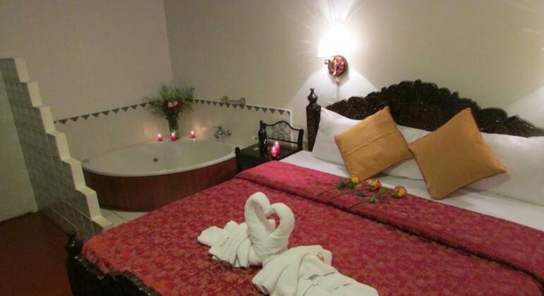 Koyllur Hotel - Photo2