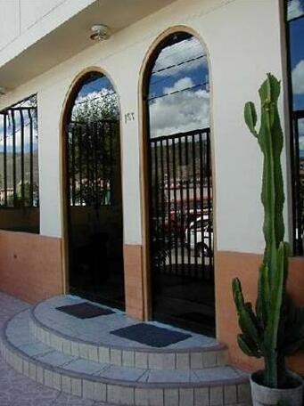 Madison Hostal - Photo2