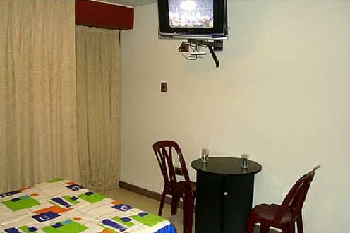 Hostal Bond - Photo4