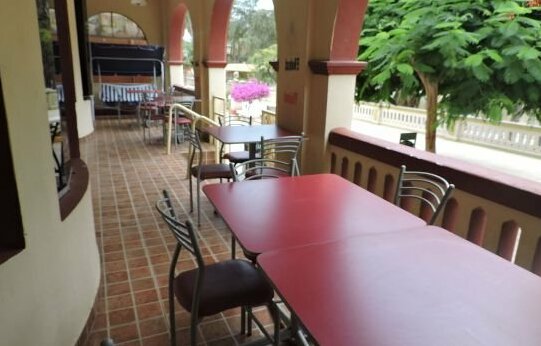 El Boulevard - Photo3