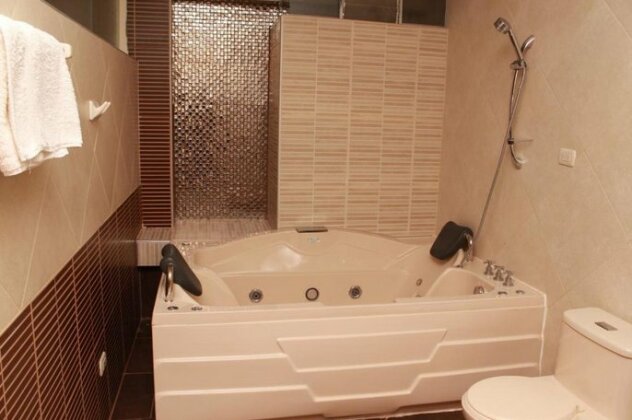 Hotel Makaty - Photo3