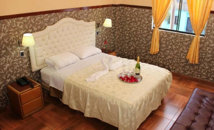 El Conde Hotel - Photo5